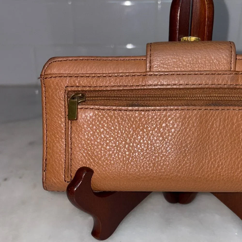 Fossil Wallet Leather Quinn Slim Wristlet Clutch Bi-Fold Pebbled Leather Wallet